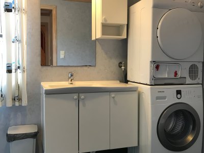 Apartment Type 3 bathroom with laundry and sink – Sotra Rorbusenter
